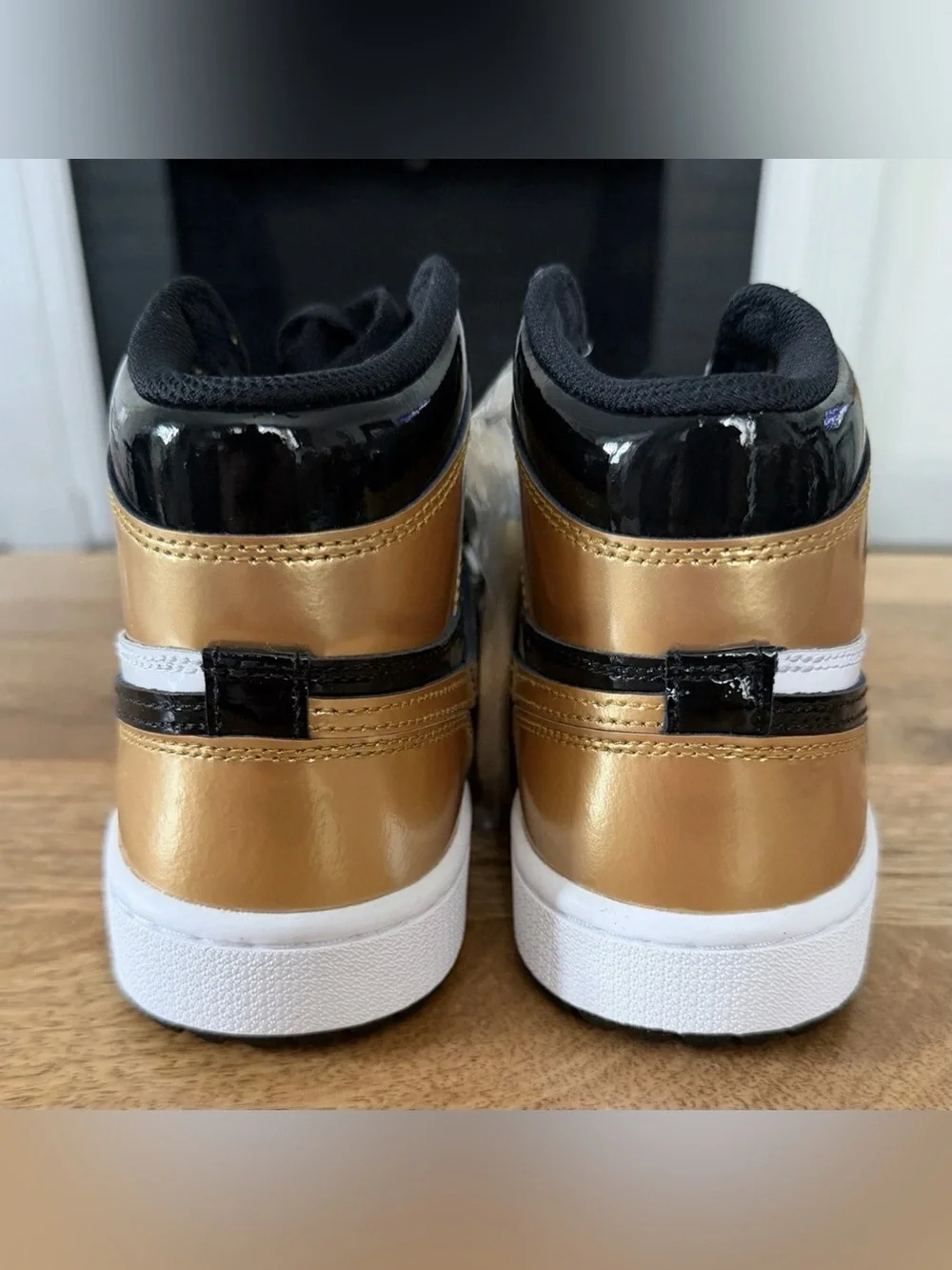 Air Jordan 1 High Golf “Gold Toe” - Size 6 - (DQ0660-002)